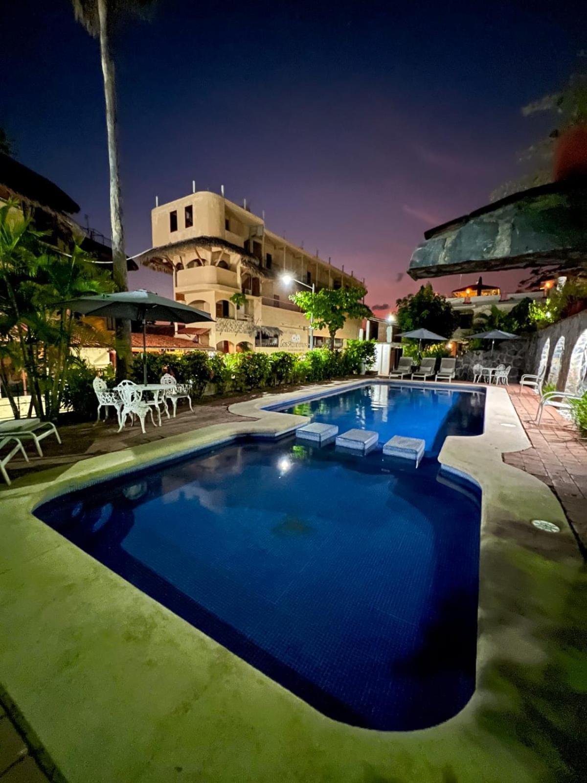 Hotel Villas Ema Zihuatanejo Luaran gambar