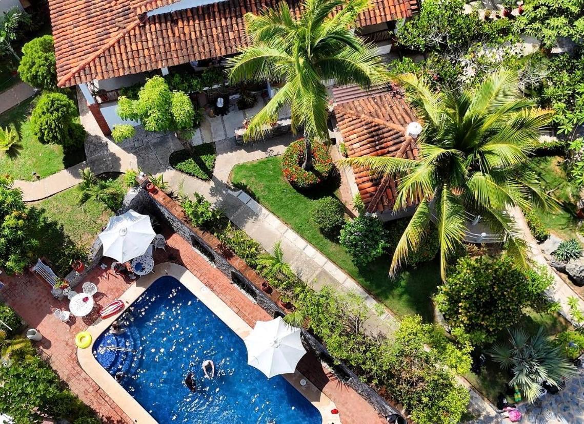 Hotel Villas Ema Zihuatanejo Luaran gambar