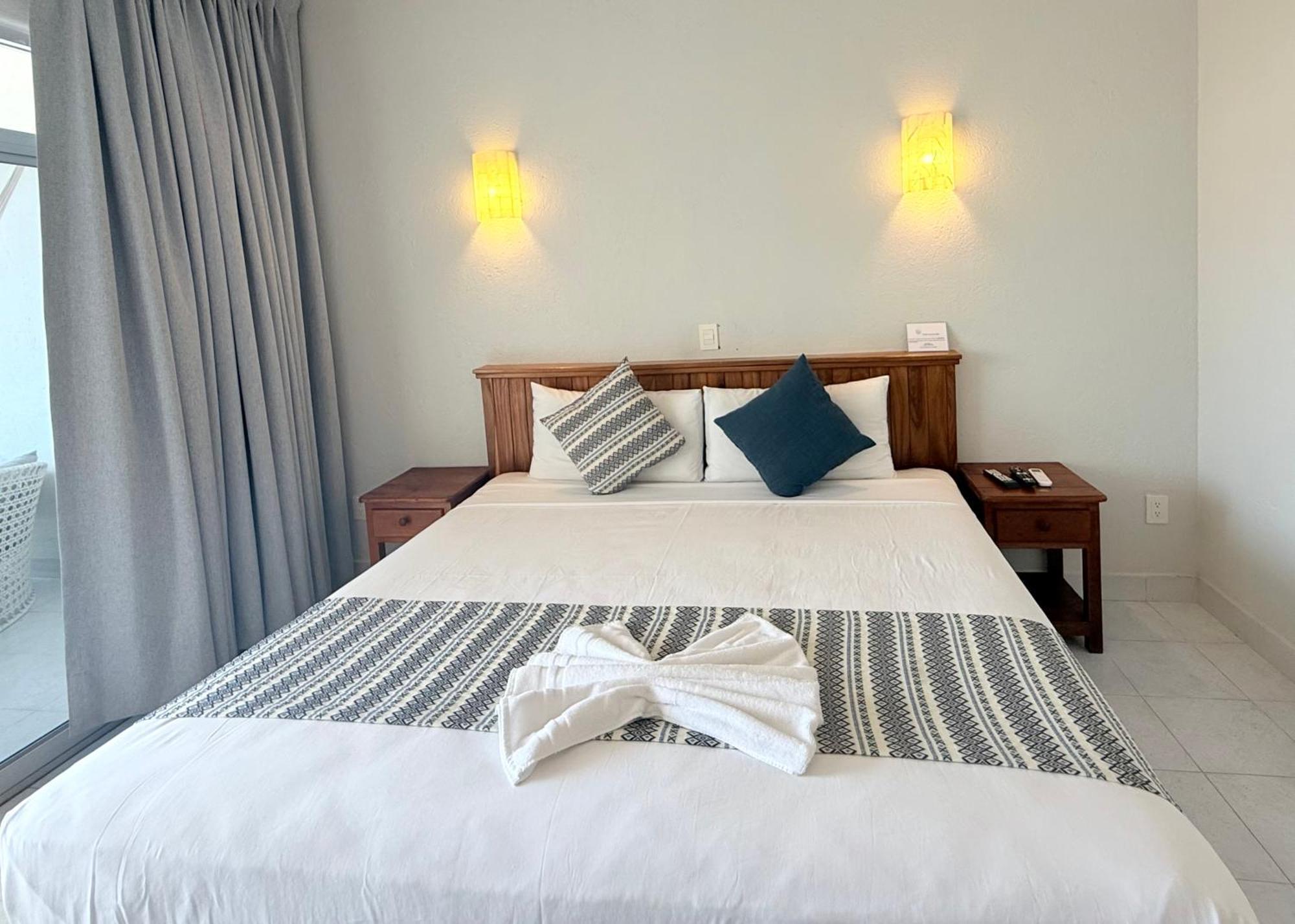 Hotel Villas Ema Zihuatanejo Luaran gambar